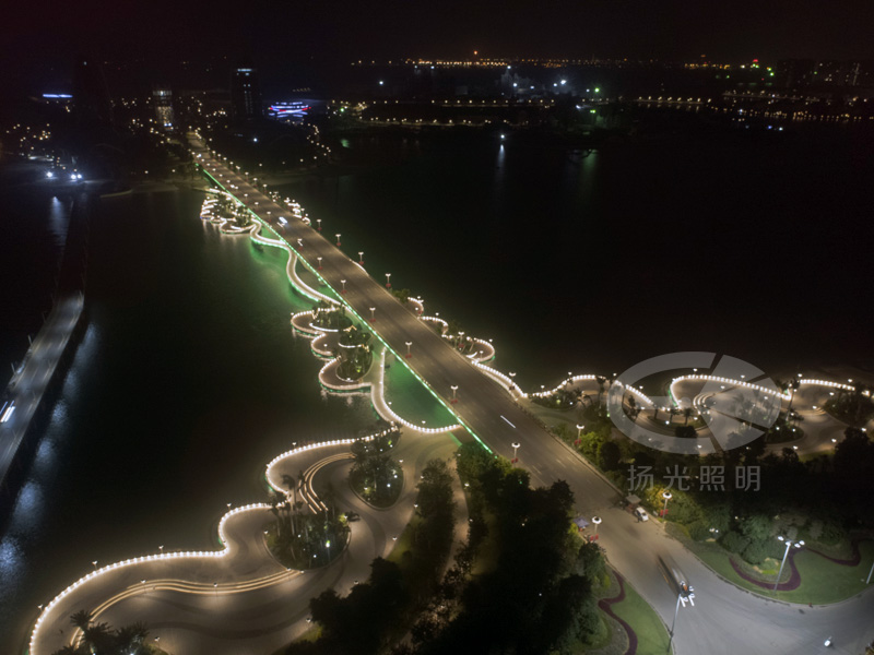 大桥夜景灯光工程航拍图